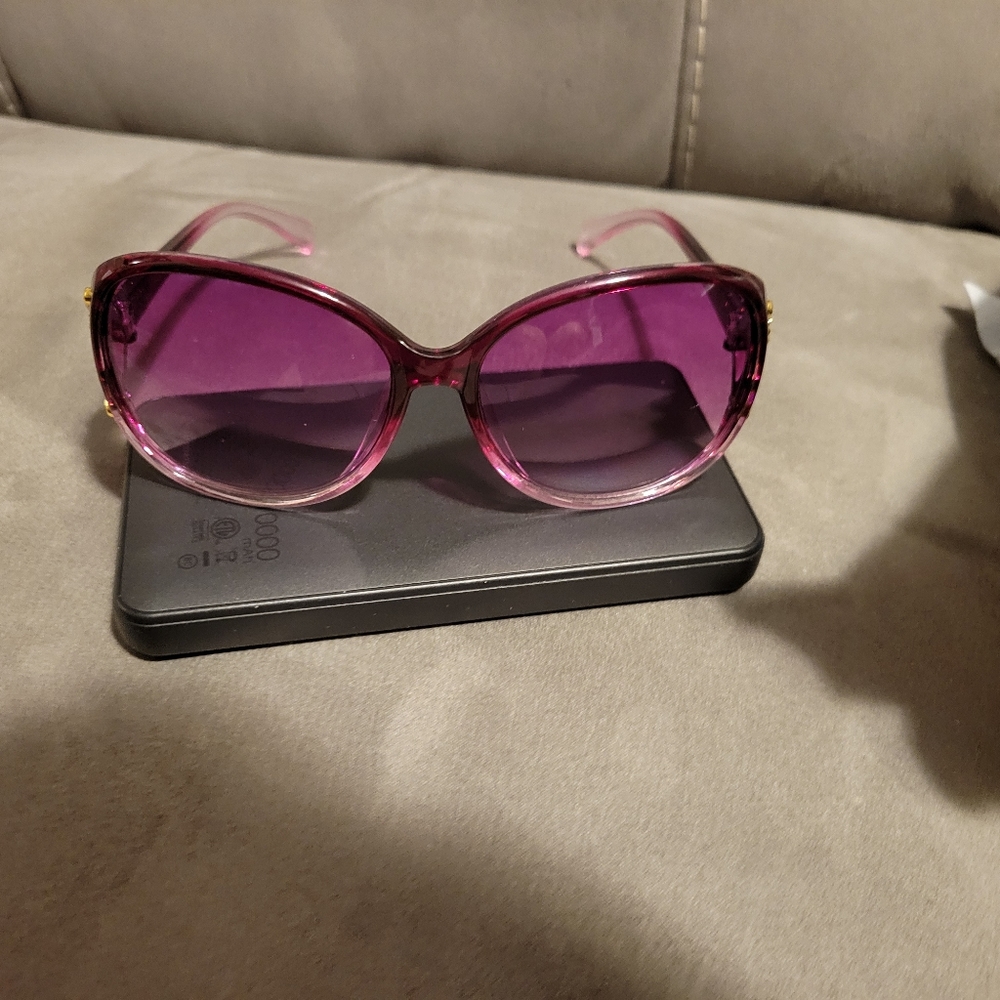 Pink Sunglasses pink n gold frames